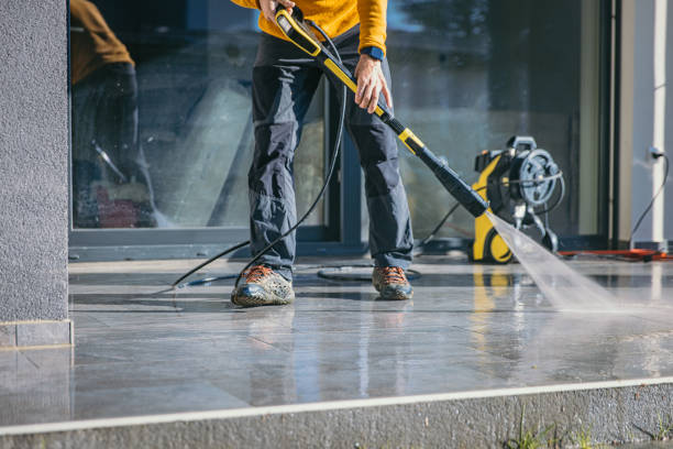 Best Commercial Pressure Washing  in Lawrencevle, IL